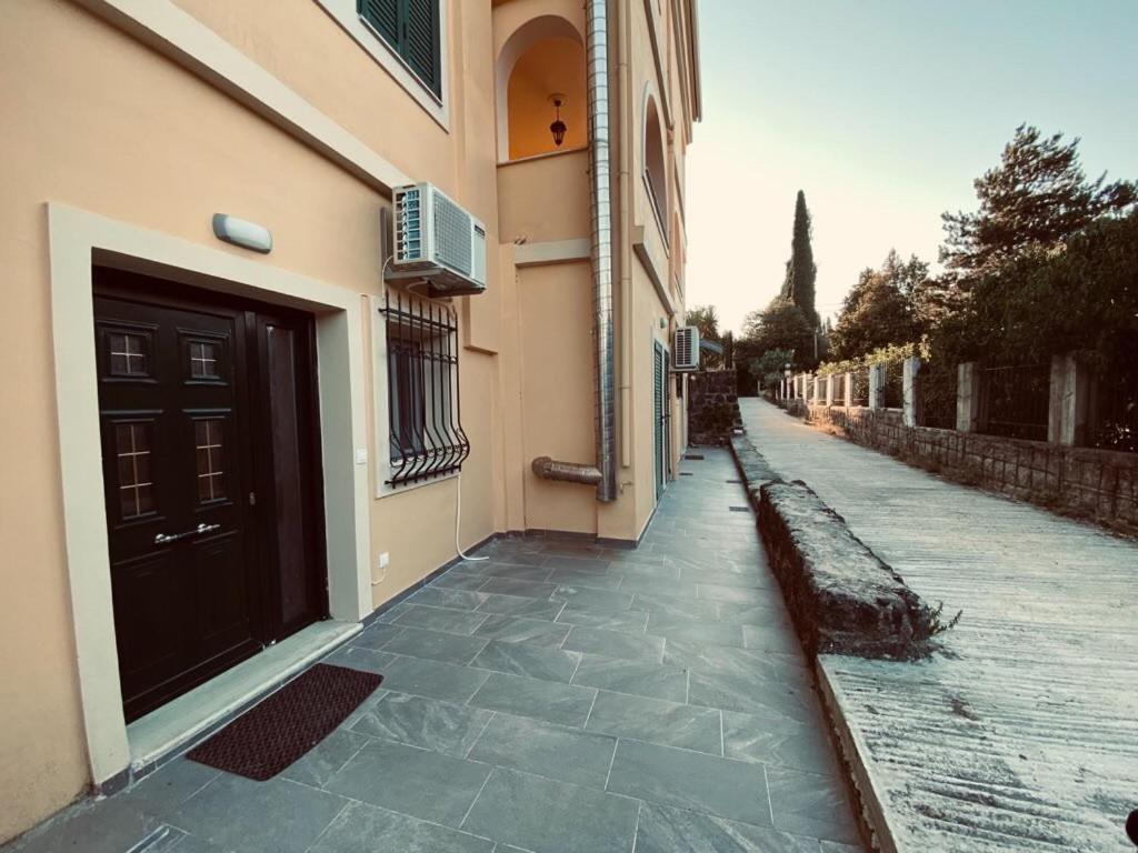River House Apartment Potamós Екстериор снимка